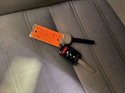 Used 2018 Honda CR-V LX image 15