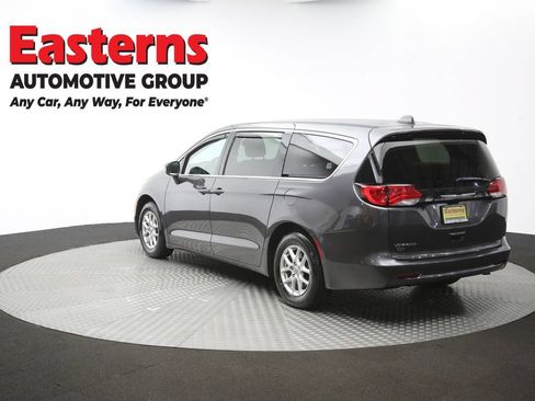 Used 2022 Chrysler Voyager LX FWD image 64