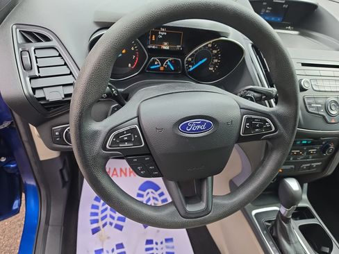 Used 2017 Ford Escape SE FWD image 14