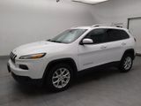 Used 2018 Jeep Cherokee Latitude image 2