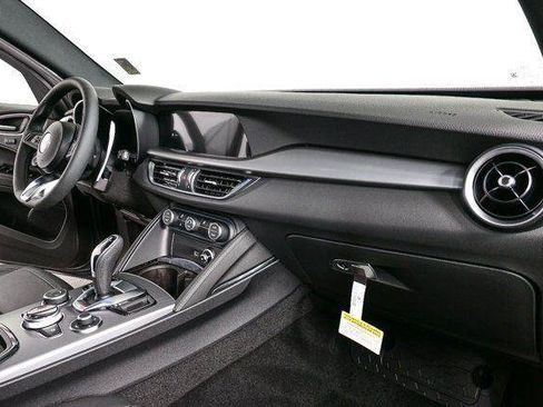 New 2025 Alfa Romeo Stelvio Sprint w/ Convenience Package AWD/4WD image 22