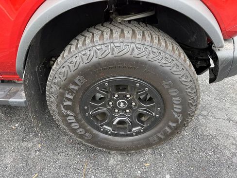 Used 2023 Ford Bronco Wildtrak AWD/4WD image 10