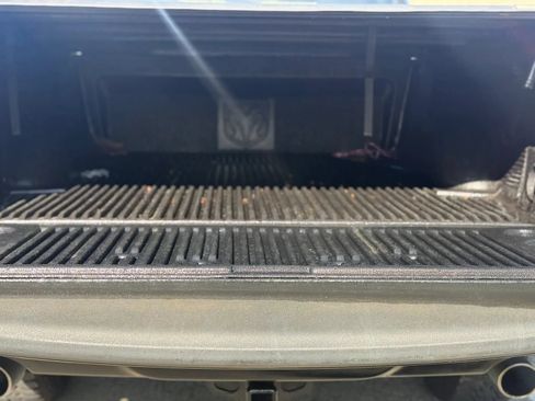 Used 2016 RAM 1500 Express AWD/4WD image 16