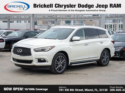 Used 2017 INFINITI QX60 FWD w/ Deluxe Technology Package