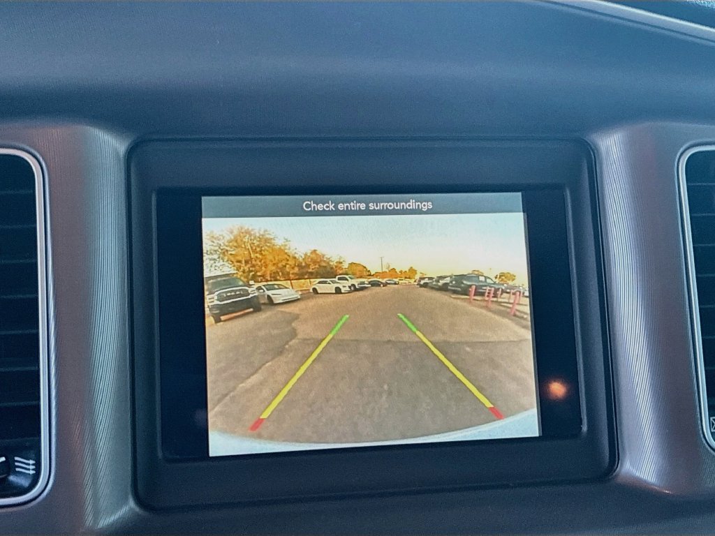 Used 2022 Dodge Charger SXT RWD image 13