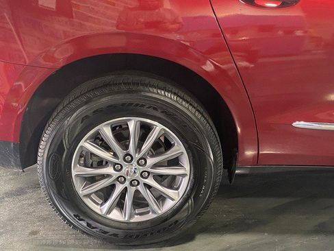 Used 2024 Buick Enclave Premium image 13