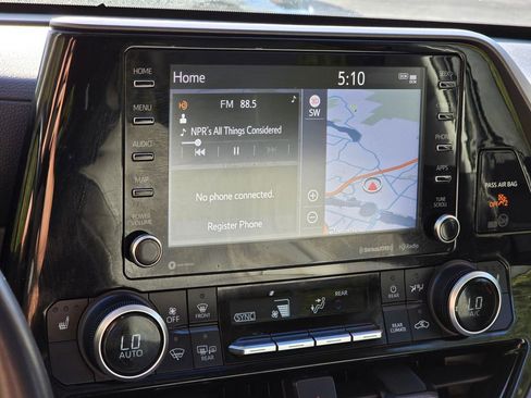 Used 2022 Toyota Highlander XLE image 20