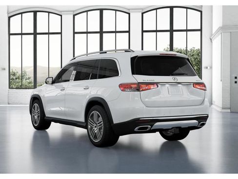 Used 2025 Mercedes-Benz GLS 450 4MATIC image 28