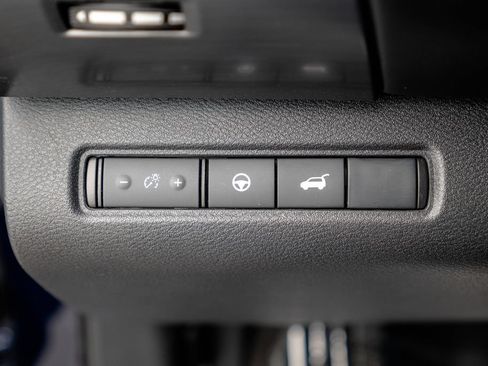 Used 2023 Nissan Pathfinder SL FWD image 21