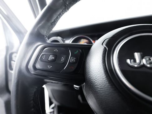 Used 2023 Jeep Wrangler Sport image 30