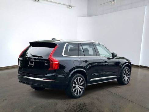 Certified 2023 Volvo XC90 B6 Plus AWD/4WD image 4