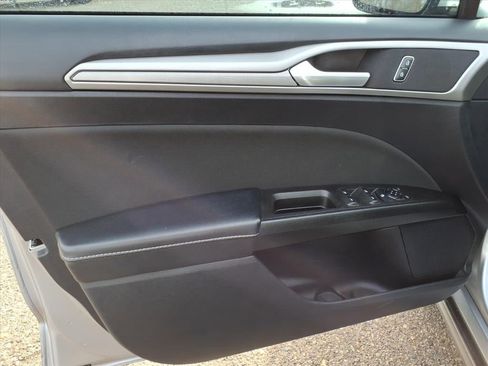 Certified 2020 Ford Fusion SE image 14