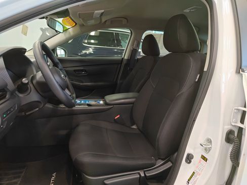 Used 2024 Nissan Sentra S image 37