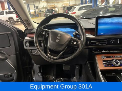 Used 2020 Lincoln Aviator Grand Touring w/ Equipment Group 301A image 17