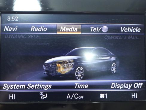 Used 2017 Mercedes-Benz C 300 4MATIC Sedan image 17