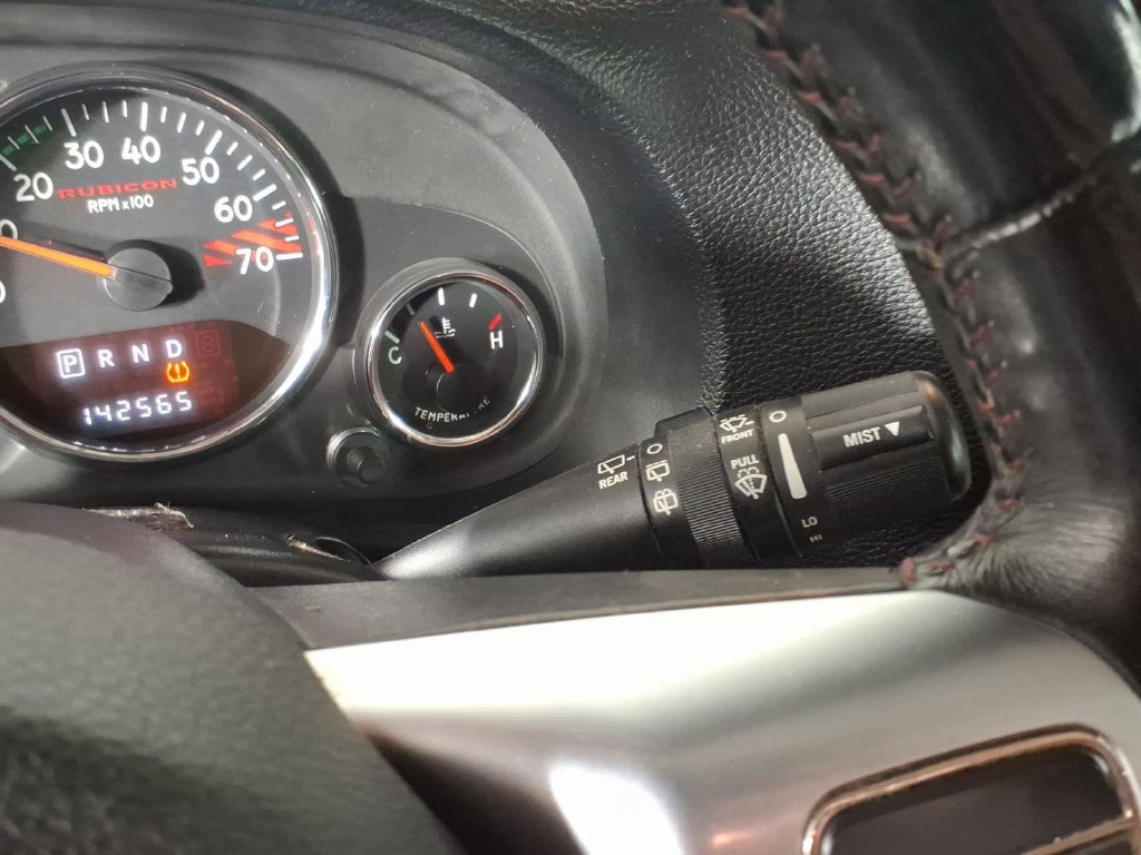 Used 2013 Jeep Wrangler Unlimited Rubicon AWD/4WD image 20