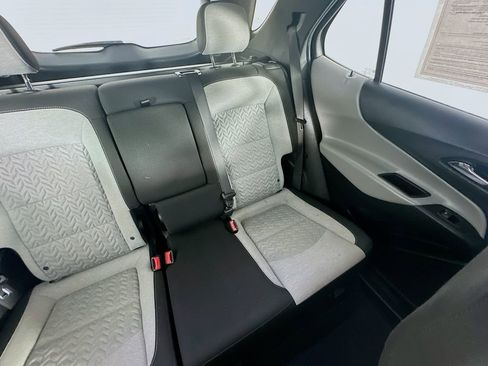 Used 2022 Chevrolet Equinox LS image 14