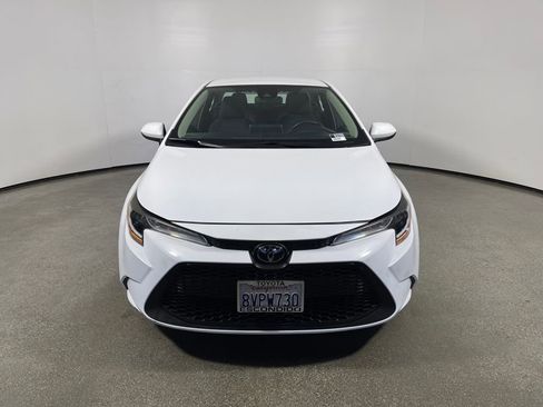 Used 2021 Toyota Corolla LE image 8