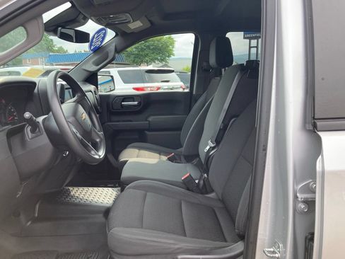 Used 2022 Chevrolet Silverado 1500 W/T w/ WT Value Package AWD/4WD image 4