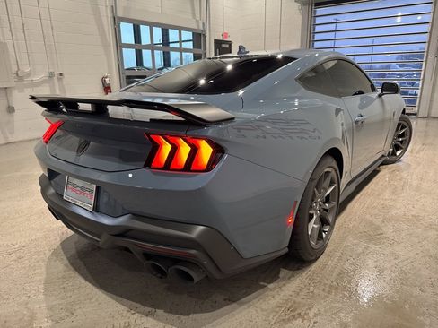 Used 2025 Ford Mustang Dark Horse image 4