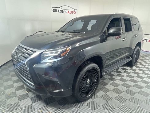Used 2023 Lexus GX 460 Premium w/ Premium Package image 2