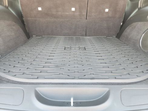 Used 2020 Jeep Grand Cherokee Limited X image 31