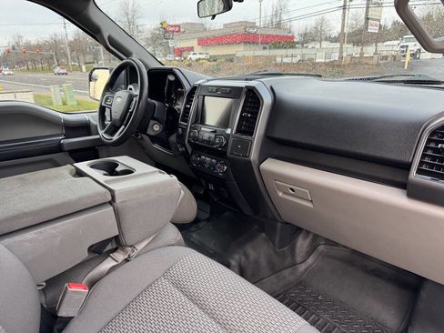 Used 2019 Ford F150 XLT w/ XTR Package image 11