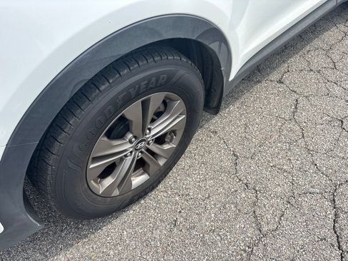 Used 2013 Hyundai Santa Fe Sport FWD image 4