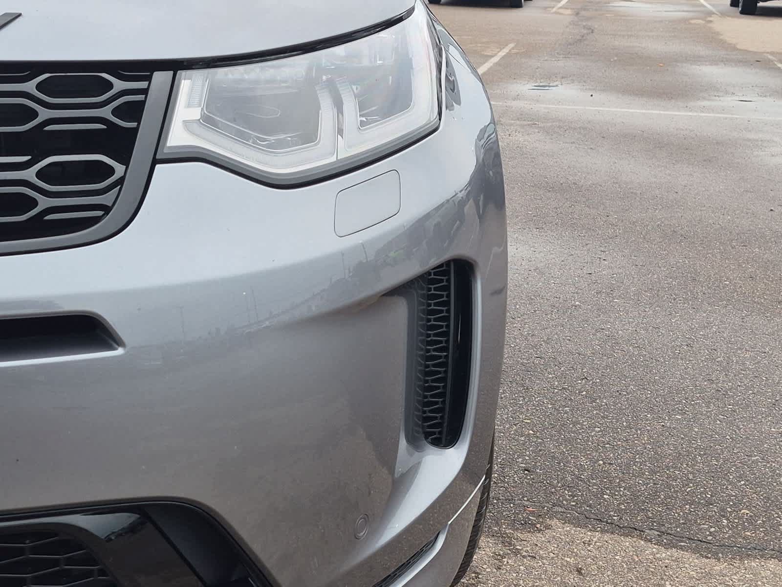 Certified 2023 Land Rover Discovery Sport SE R-Dynamic AWD/4WD image 10