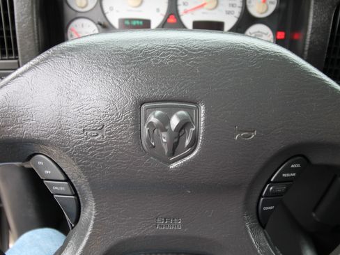 Used 2003 Dodge Ram 2500 Truck SLT image 25