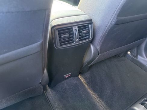 Certified 2020 Nissan Rogue SV FWD image 27
