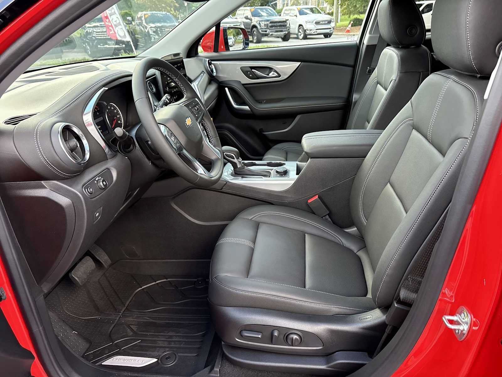 New 2026 Chevrolet Blazer LT w/ LPO, Floor Liner Package AWD/4WD image 18