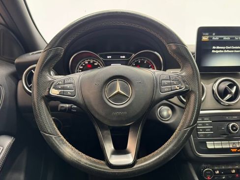 Used 2018 Mercedes-Benz GLA 250 image 24