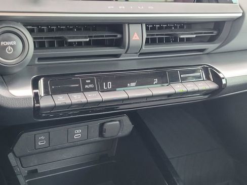 Used 2024 Toyota Prius LE image 11