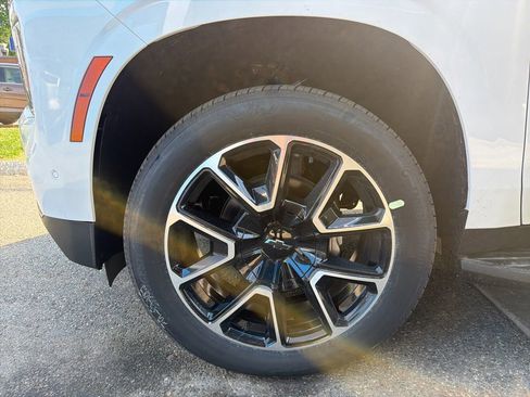 New 2026 Chevrolet Tahoe RST w/ Comfort Package AWD/4WD image 24