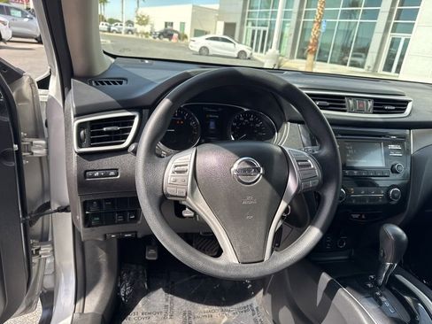 Used 2016 Nissan Rogue S AWD/4WD image 14