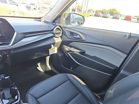 New 2026 Chevrolet Trax ACTIV w/ Sunroof Package image 10