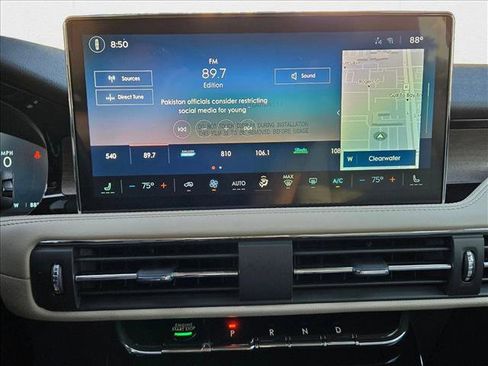 New 2025 Lincoln Corsair Grand Touring image 11