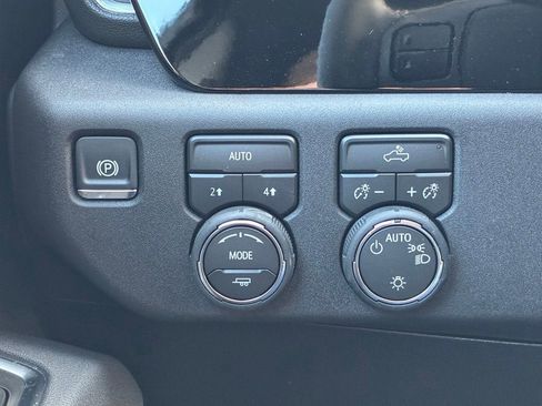 New 2026 Chevrolet Silverado 1500 LT image 20