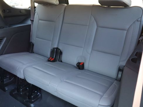 Used 2021 GMC Yukon SLT w/ SLT Premium Package RWD image 7