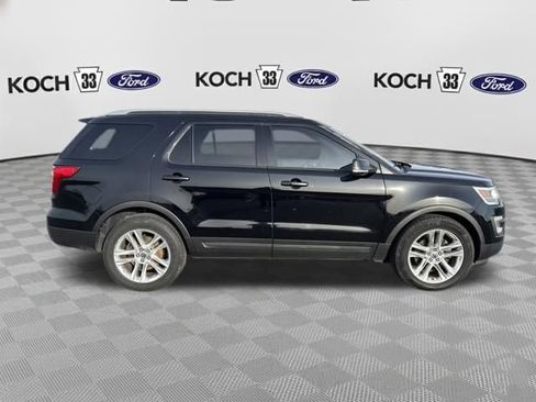 Used 2016 Ford Explorer XLT w/ Equipment Group 202A image 9