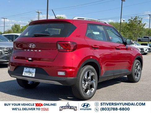 Certified 2025 Hyundai Venue SEL image 13