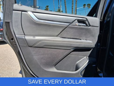 Used 2024 GMC Acadia Elevation w/ LPO, Floor Liner Package FWD image 17