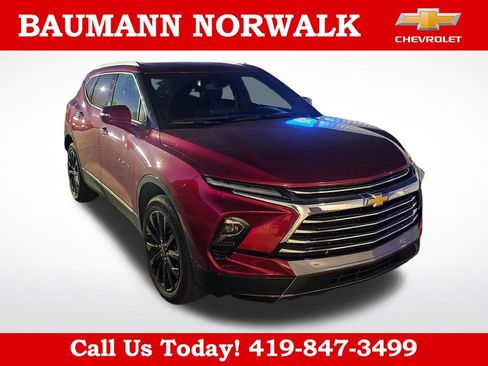 Used 2023 Chevrolet Blazer Premier AWD/4WD image 1