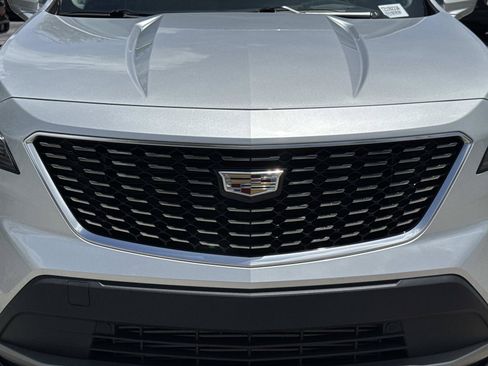 Used 2019 Cadillac XT4 Premium Luxury w/ Technology Package FWD image 8