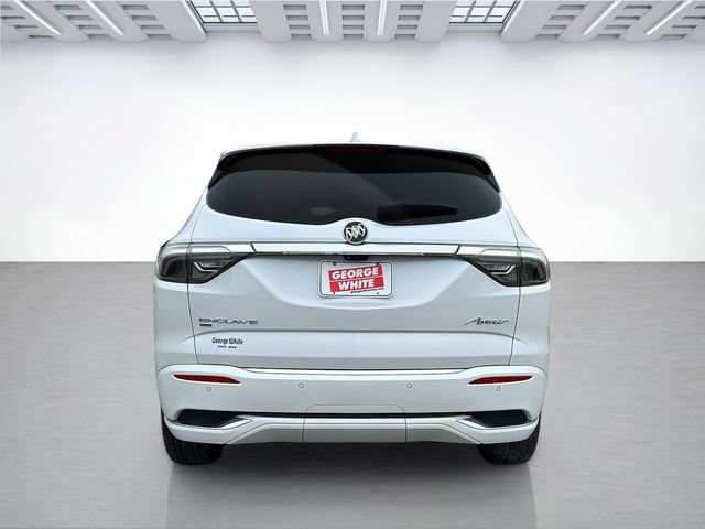 Used 2022 Buick Enclave Avenir w/ Avenir Technology Package AWD/4WD image 38