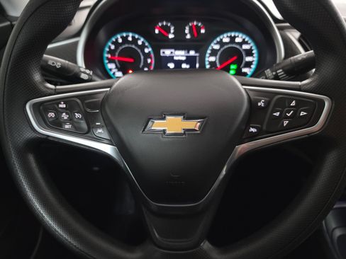 Used 2022 Chevrolet Malibu LT FWD image 30