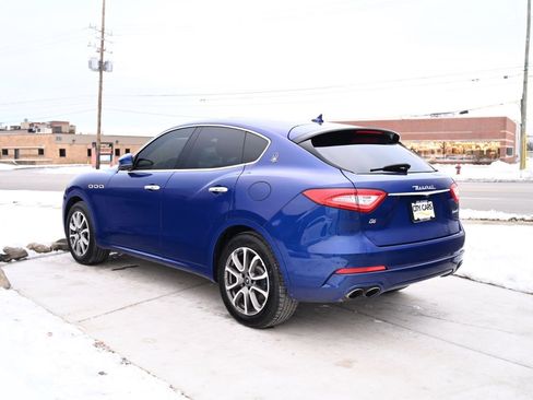 Used 2020 Maserati Levante image 7