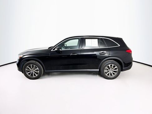 Used 2024 Mercedes-Benz GLC 300 4MATIC image 7