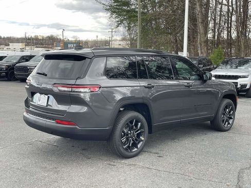 New 2025 Jeep Grand Cherokee L Limited w/ Trailer Tow Package AWD/4WD image 8